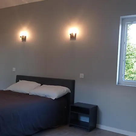 Maison Des Champs Elysees Le Puy-en-velay *