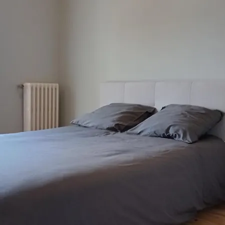 Maison Des Champs Elysees Le Puy-en-velay