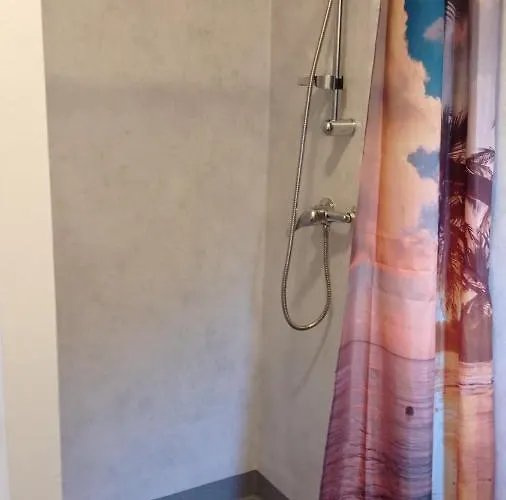 Maison Des Champs Elysees Le Puy-en-velay Chadrac