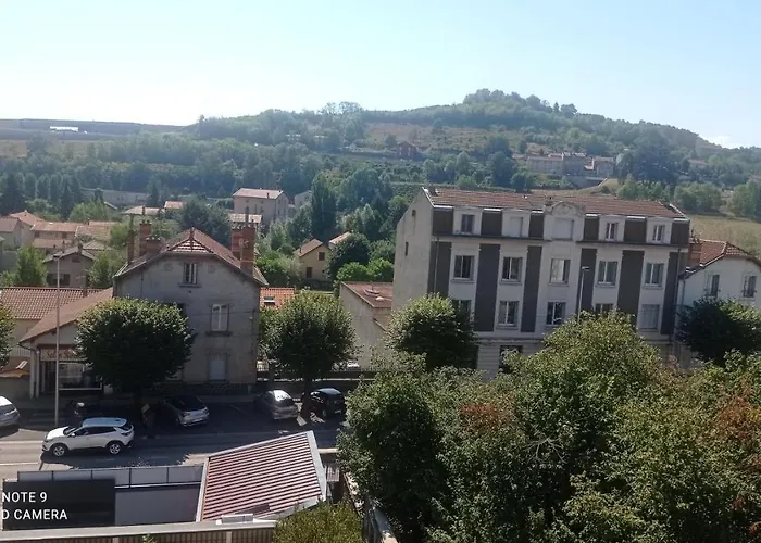 Maison Des Champs Elysees Le Puy-en-velay Дом отдыха Chadrac