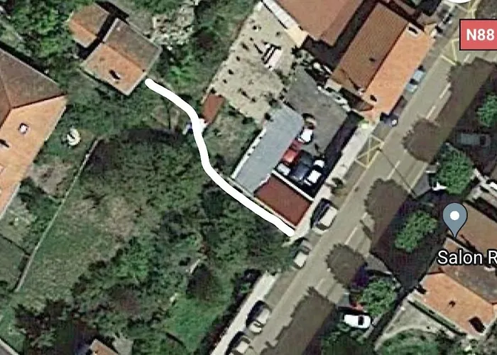 Maison Des Champs Elysees Le Puy-en-velay