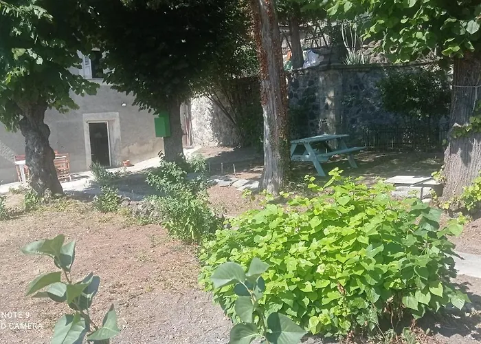 Maison Des Champs Elysees Le Puy-en-velay